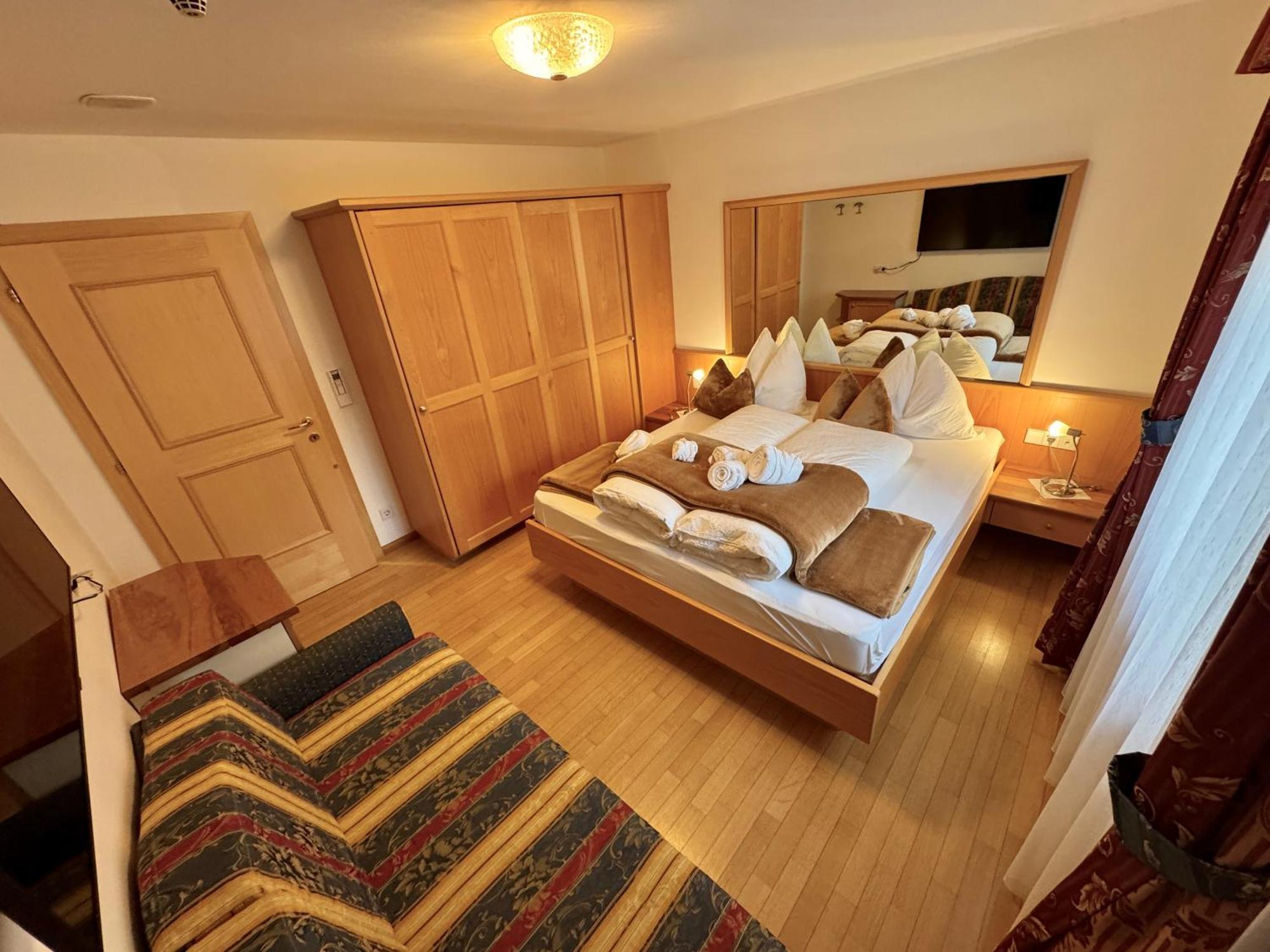Residence Palmai Urtijëi Dış mekan fotoğraf