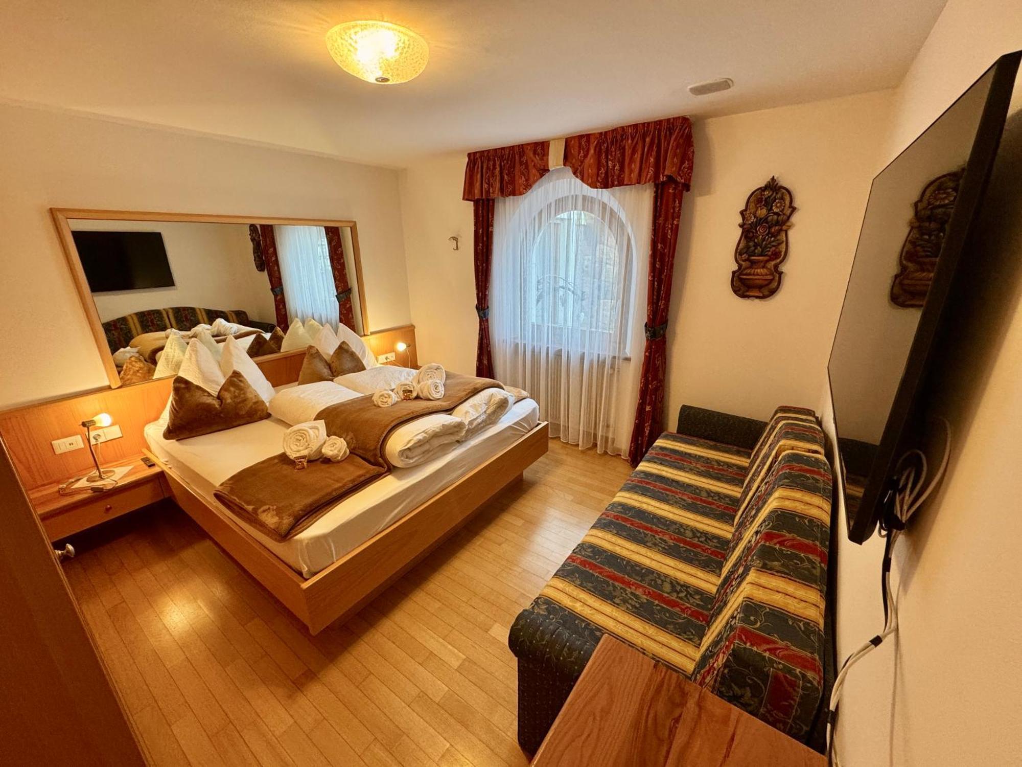 Residence Palmai Urtijëi Dış mekan fotoğraf