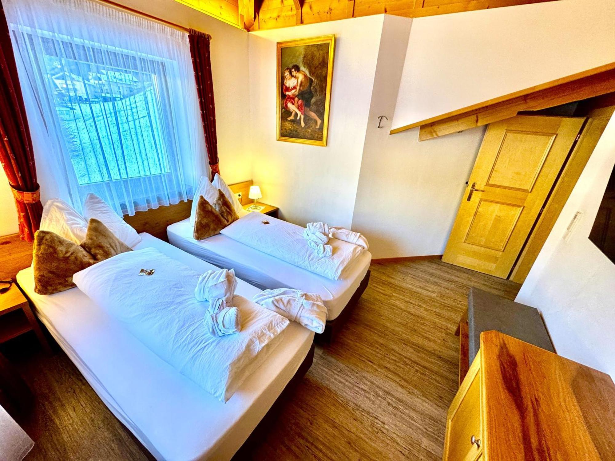Residence Palmai Urtijëi Dış mekan fotoğraf
